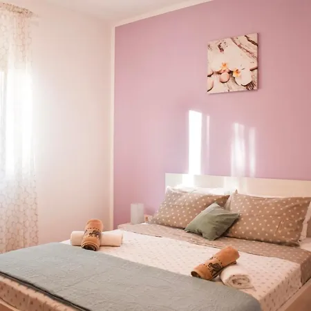 House Val Vidal 로비니